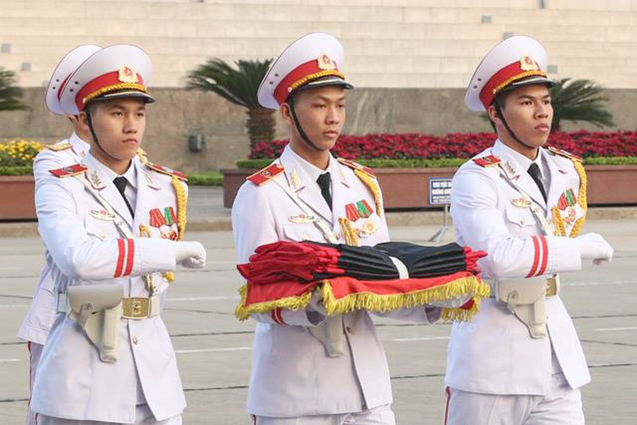 Lễ thượng cờ rủ Quốc tang nguyên Thủ tướng Phan Văn Khải tại quảng trường Ba Đình